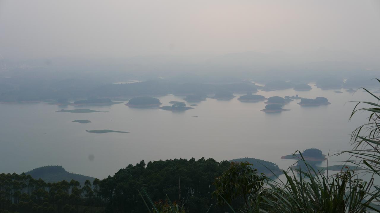 Thac Ba Family Homestay Ho To Exteriör bild